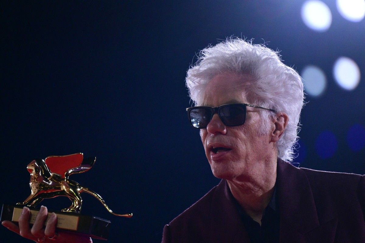 Jim Jarmusch Wins Venice Gold with 'Father Mother Sister Brother'