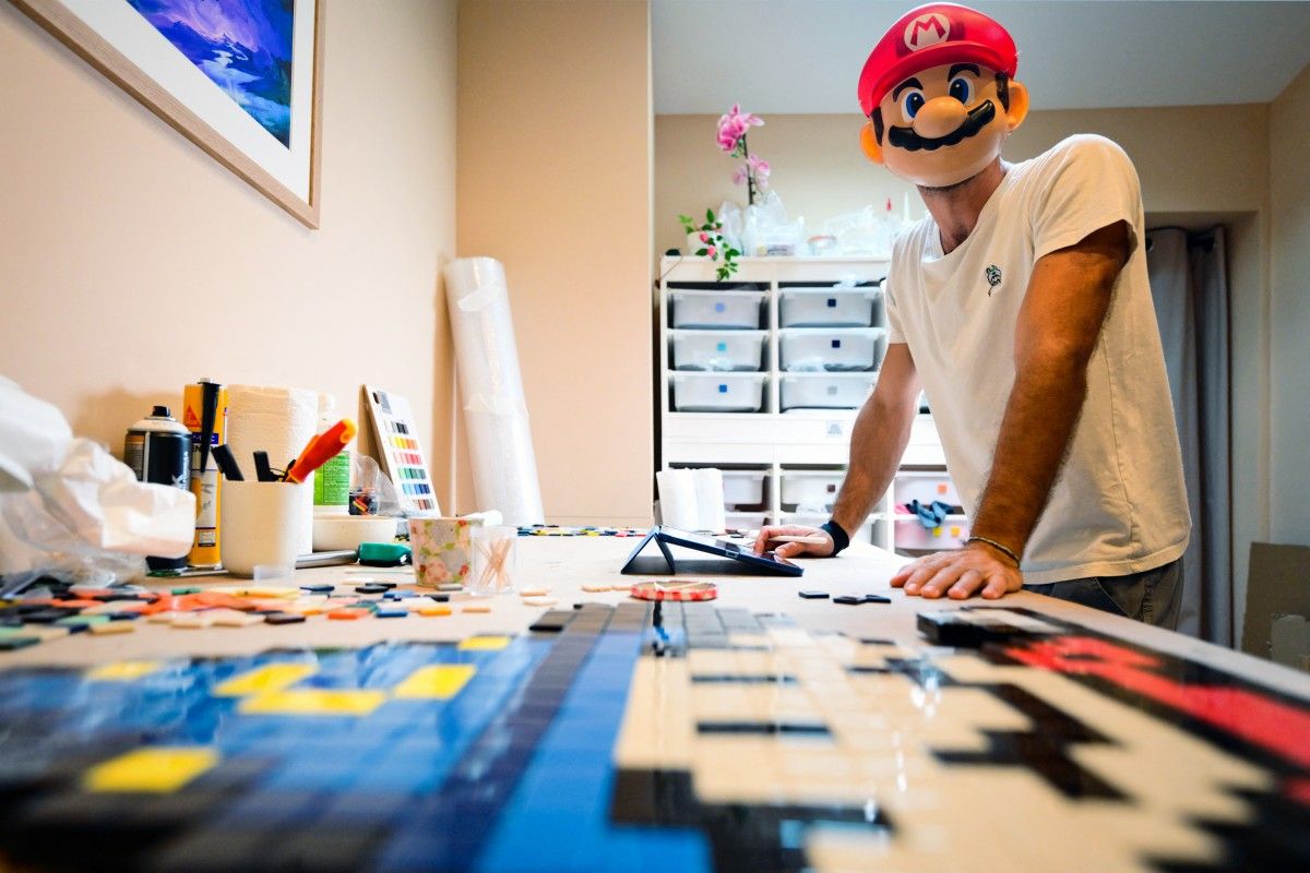 In The Woup transforme Mario en mosaïques urbaines mondiales
