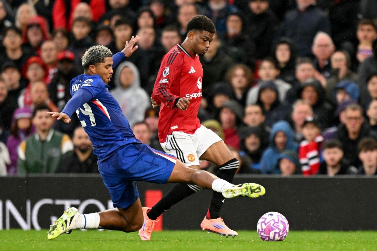 Man Utd Earn Vital Win Against Chelsea as Liverpool Stay Perfect