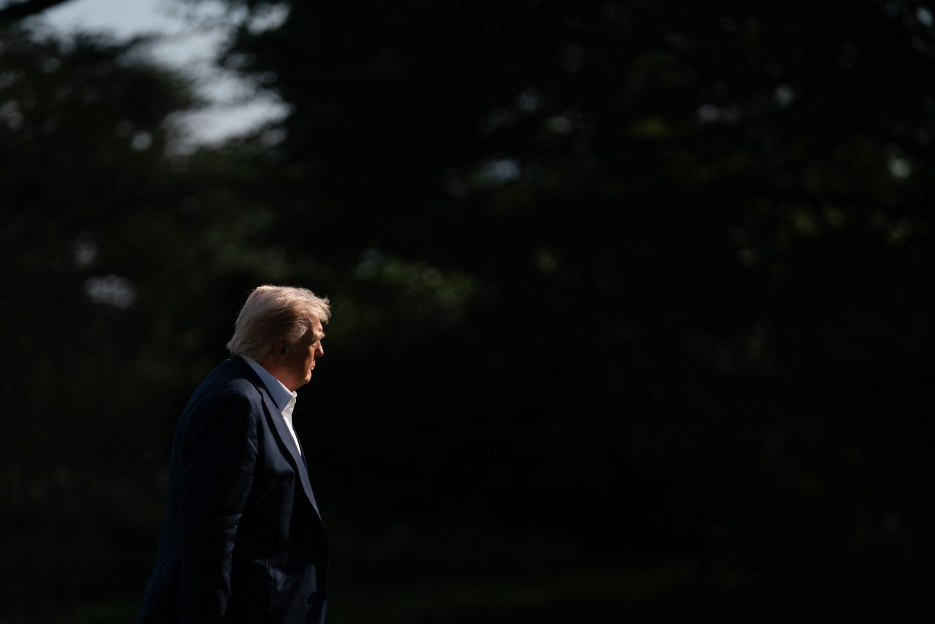 Trump réitère son intention d'imposer des droits de douane sur les films produits à l'étranger