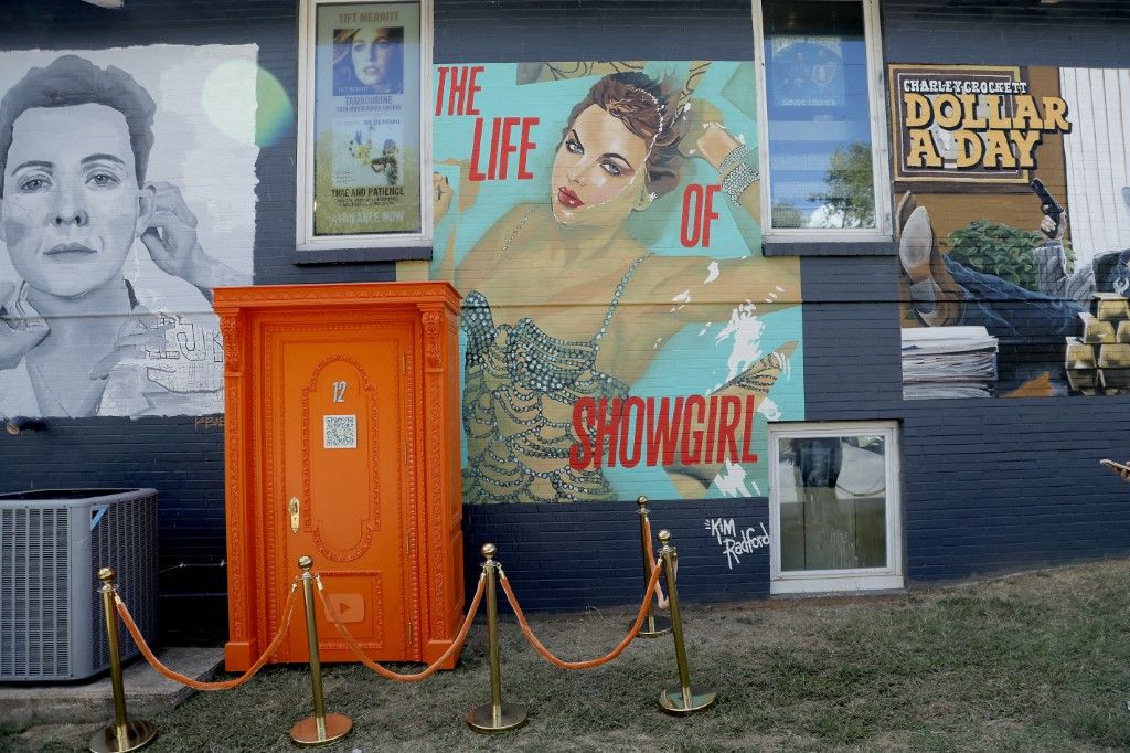 Swift Rules North America Box Office with 'Showgirl' Event