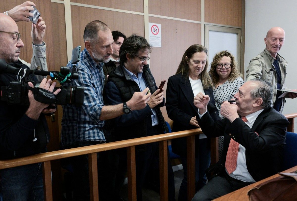 Gérard Depardieu absent à Rome: le procès du «roi des paparazzi» se poursuit