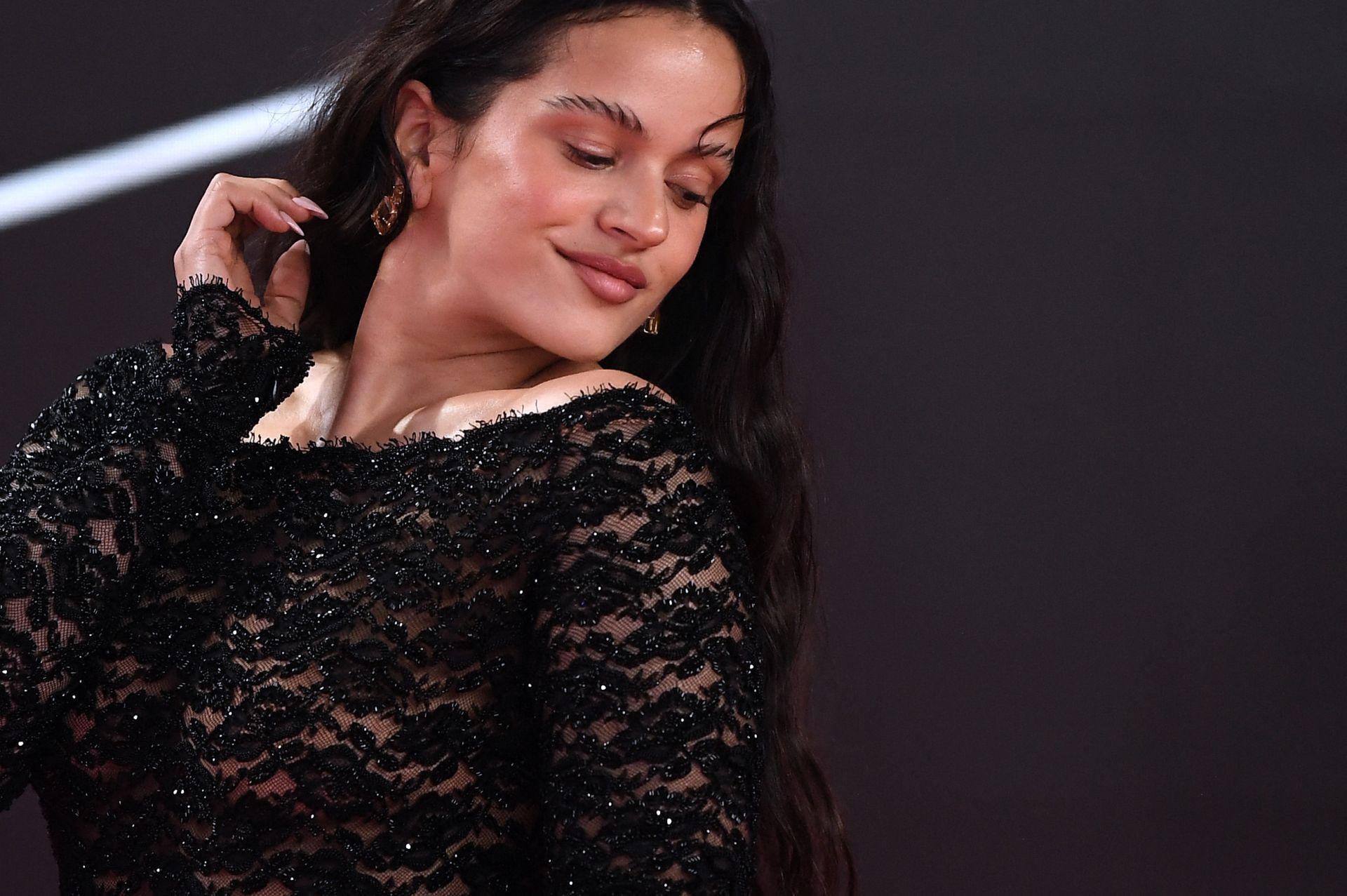 Rosalía dépasse les frontières du flamenco avec « Lux», un album spirituel et multilingue