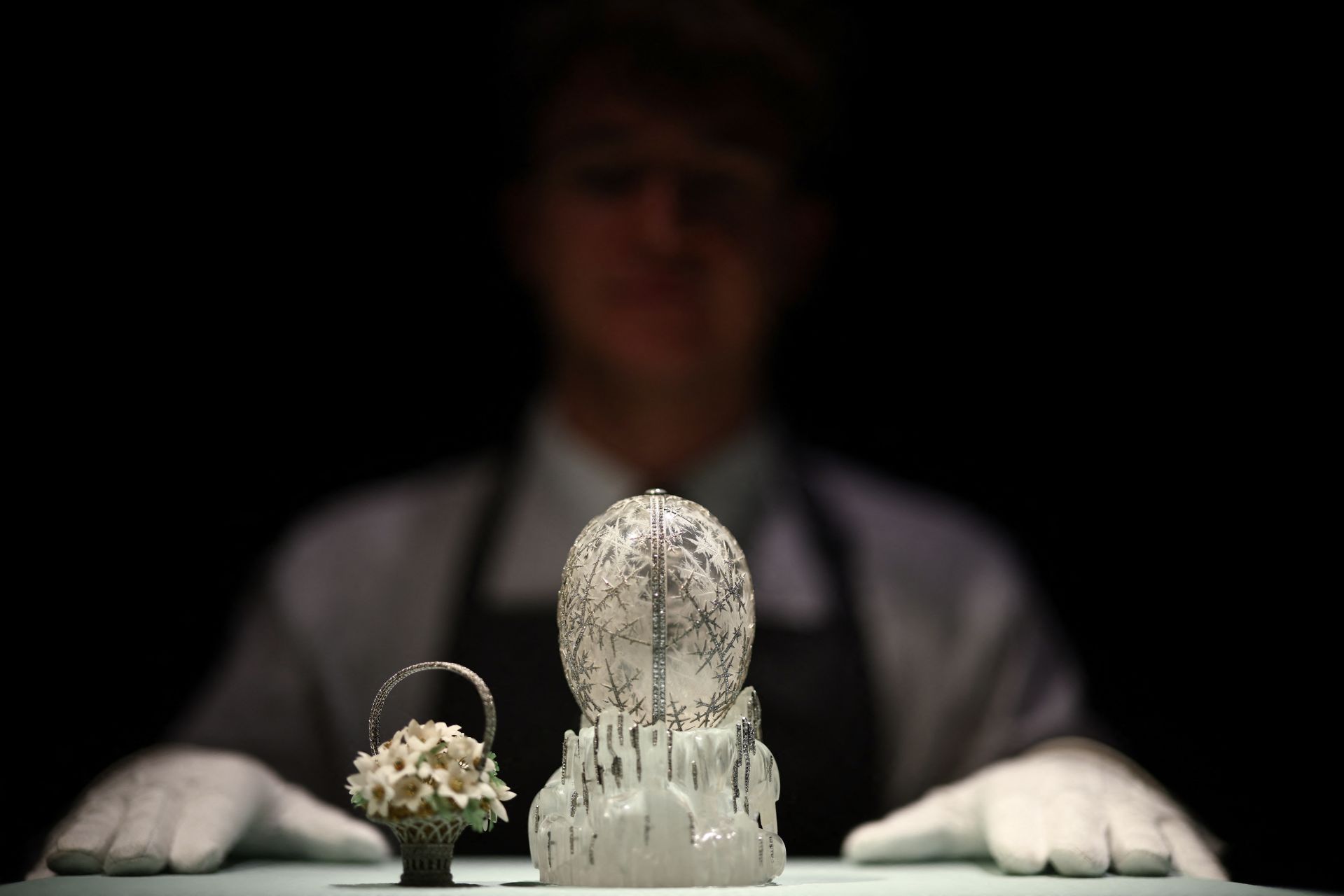 Enchères historiques chez Christie’s: l’Œuf d’Hiver de Fabergé adjugé 22,9 millions de livres