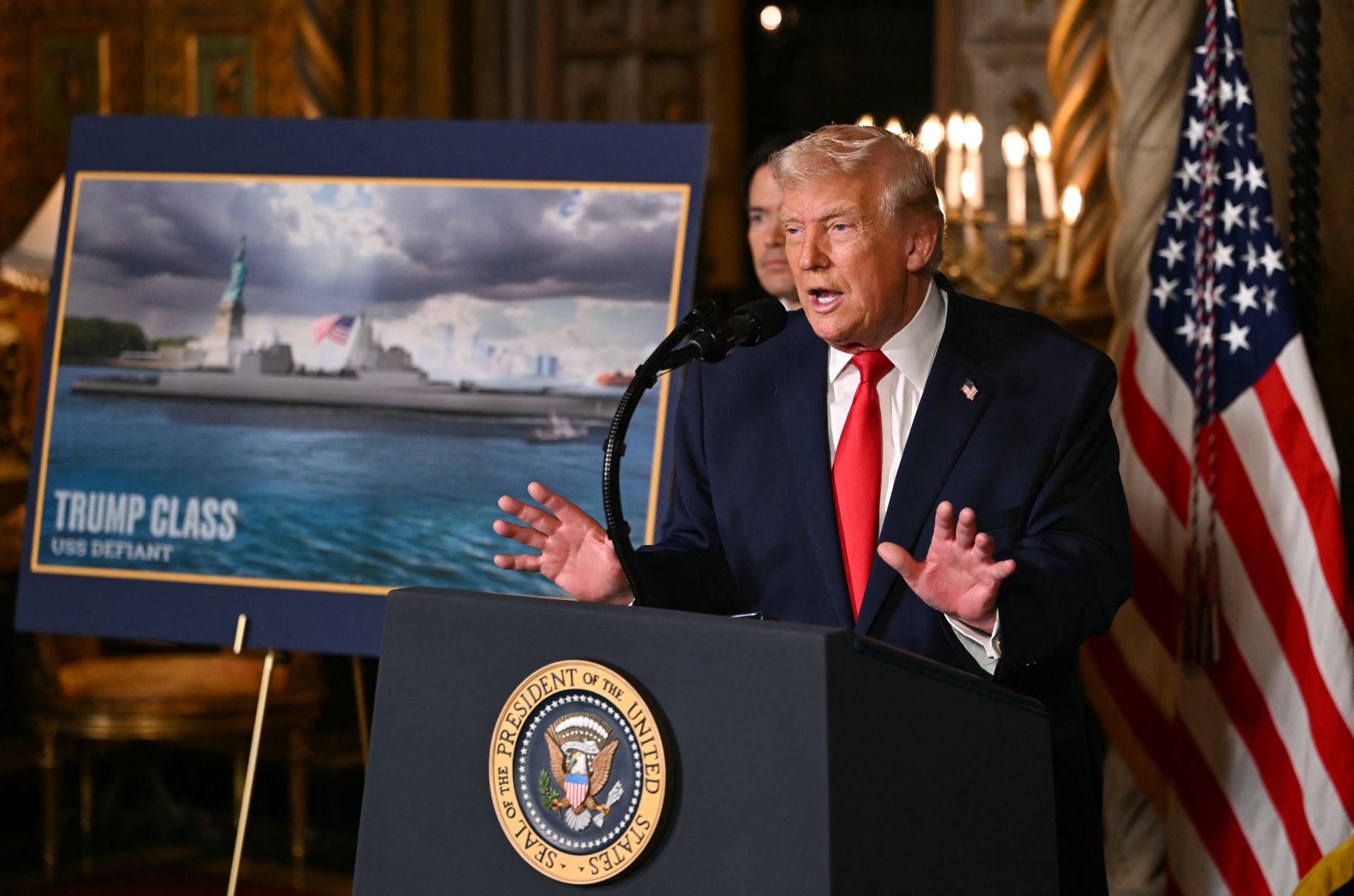 Trump annonce une nouvelle classe de navires de guerre portant son nom