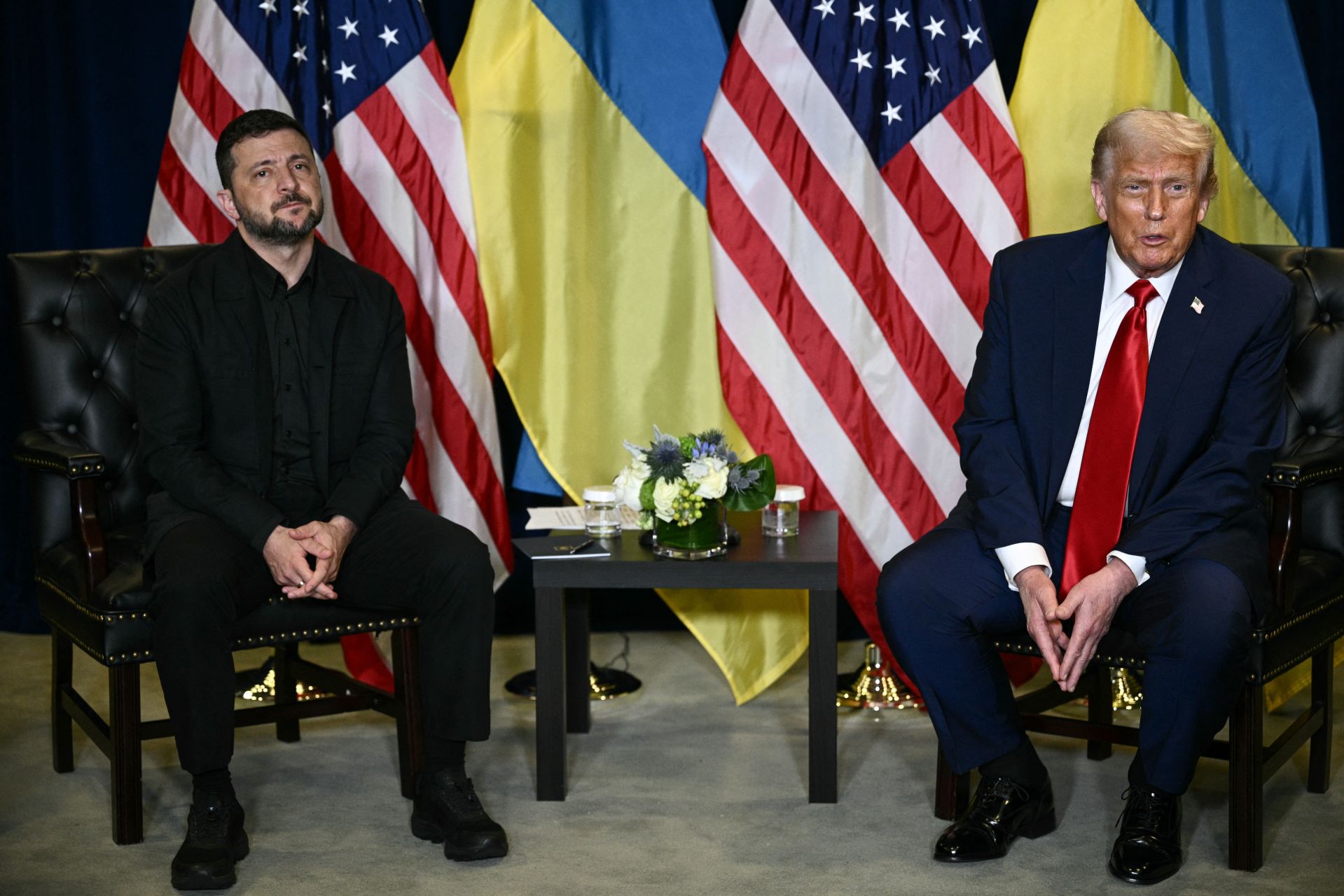 Ukraine: Zelensky espère un accord avec les Américains, une délégation en route vers les États-Unis