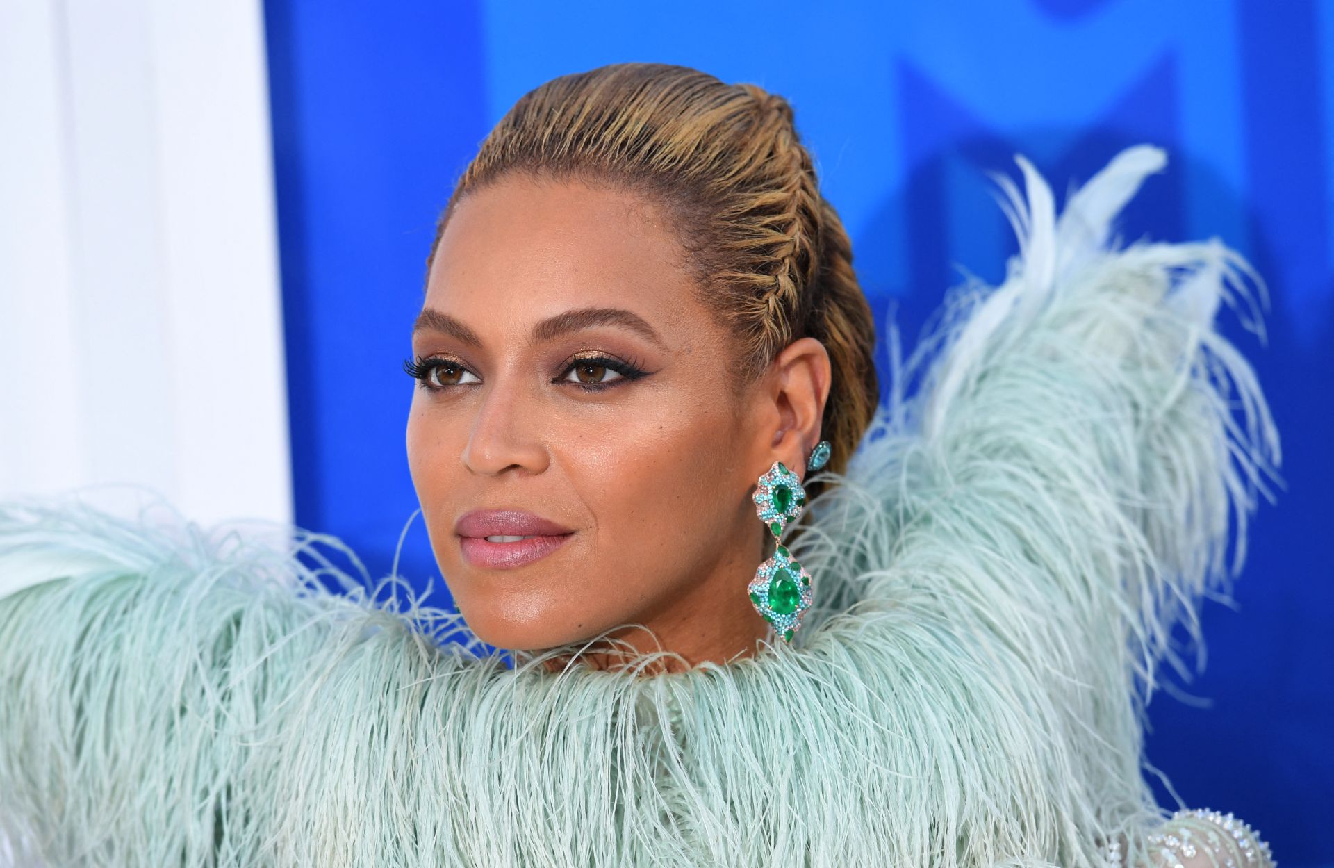 Beyoncé Becomes a Billionaire: Queen B Joins Music’s Elite Club