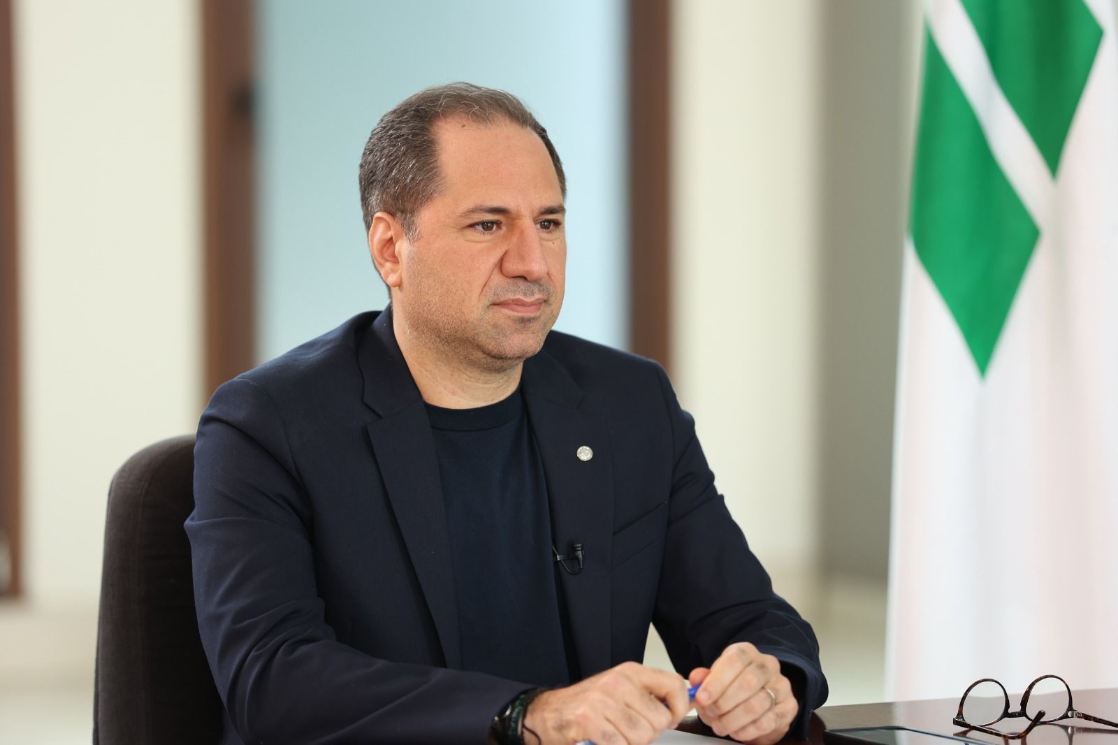 S. Gemayel Gives Government 15 Days to Act on Lebanese Detainees in Syria