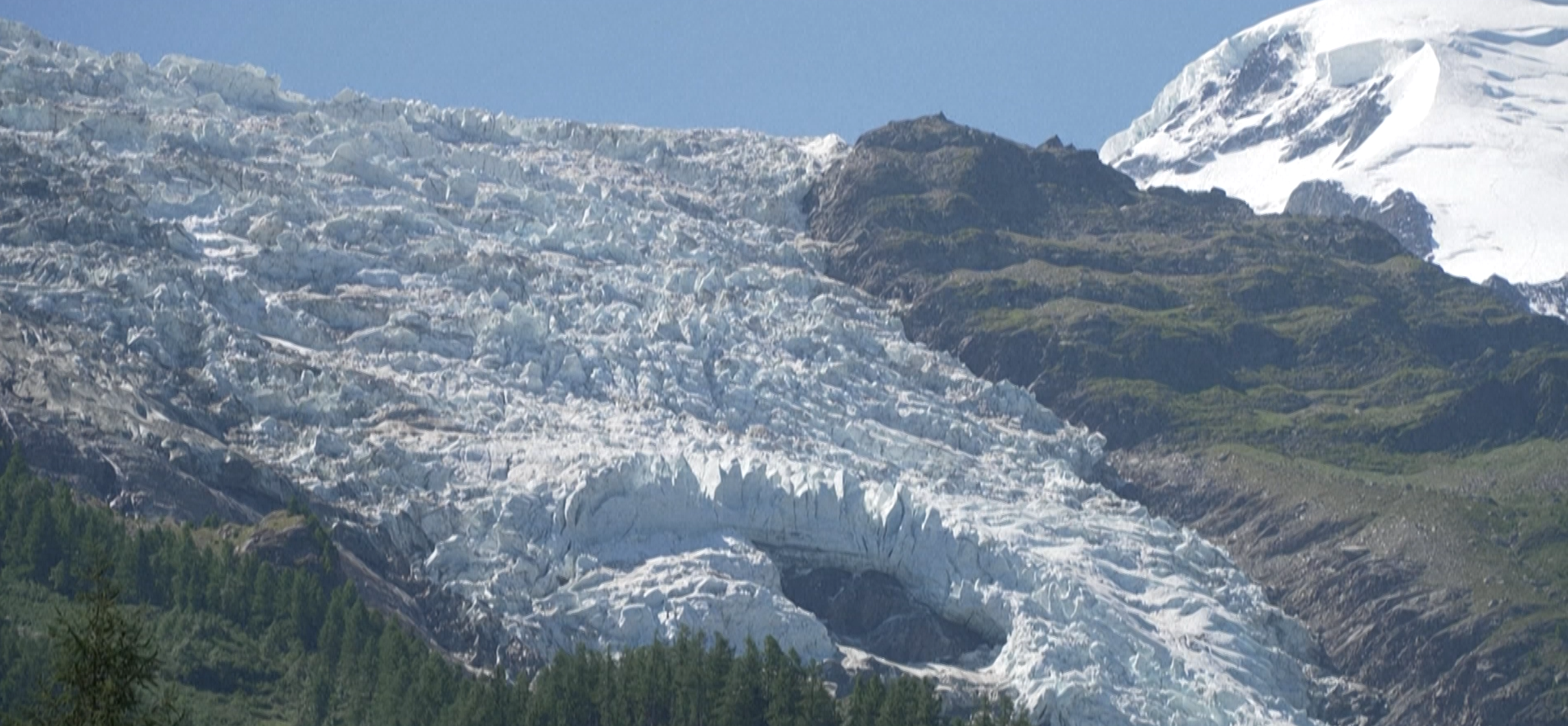 Canicule: dans les Alpes, l'eau et la neige manquent déjà
