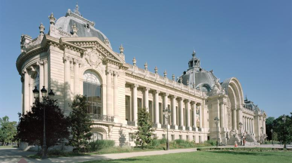 Sur les pas de la haute couture au Petit Palais de Paris