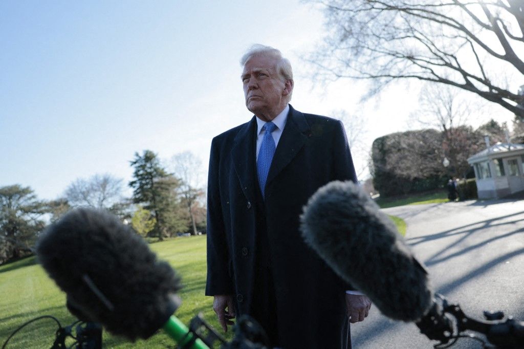 Depuis deux mois, la diplomatie Trump à l'épreuve de la guerre en Ukraine