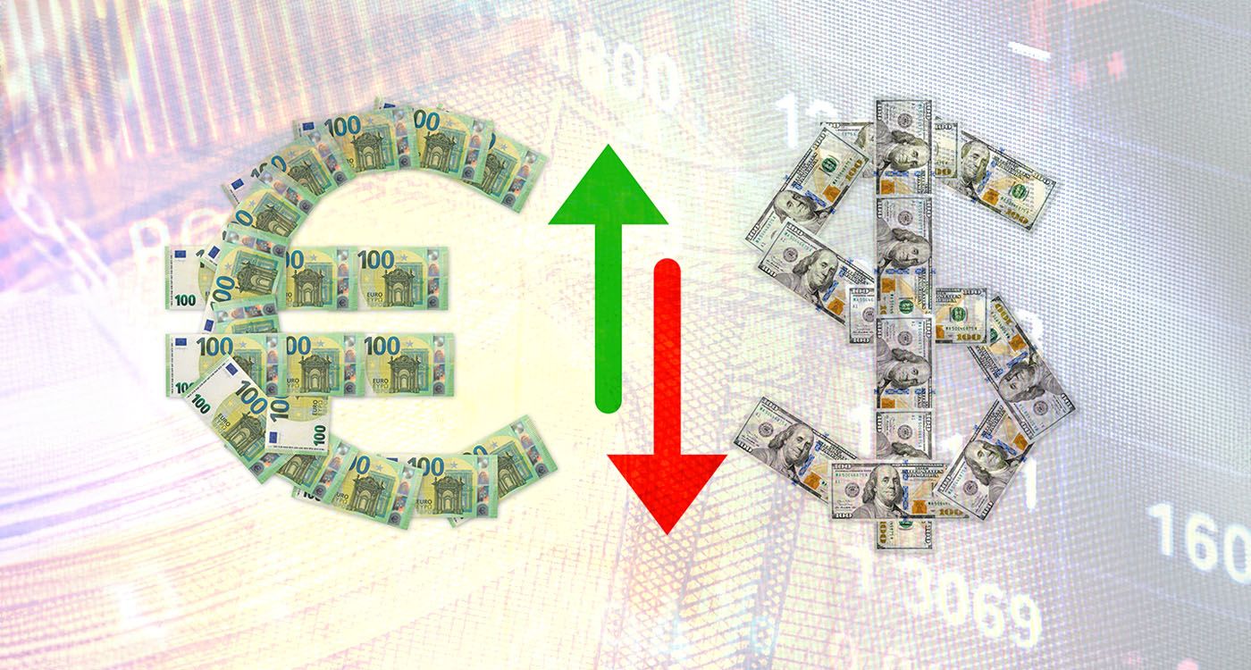 Tariffs: Gold Shines and the Euro Crashes