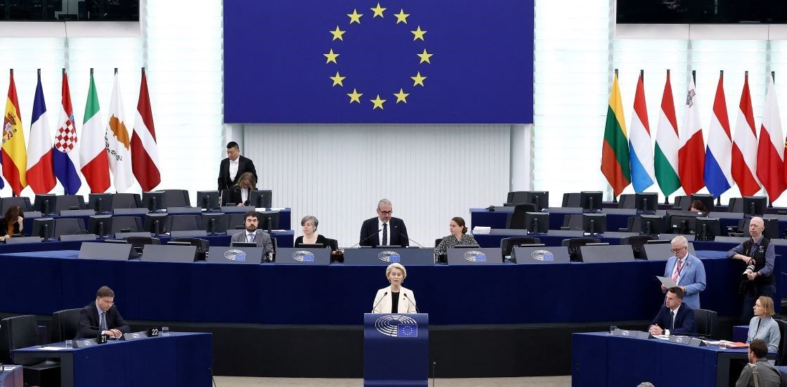 Brussels Warns Trump: Tariffs on US Cars, Planes if No Deal Reached