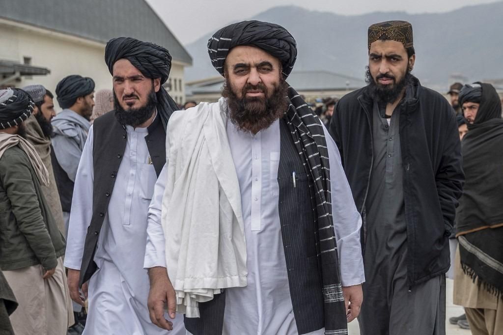 Taliban and U.S. Officials Meet in Kabul to Discuss Detainees and Future Relations