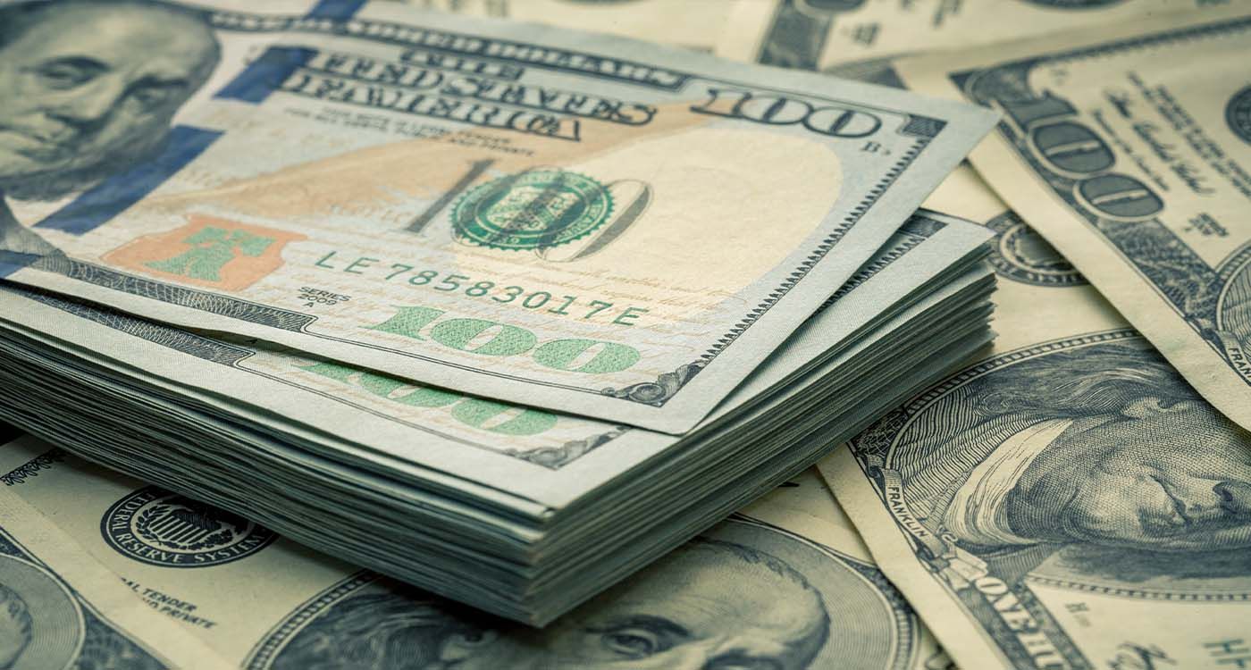 Le dollar tiraillé après la réplique de la Chine aux annonces douanières de Donald Trump