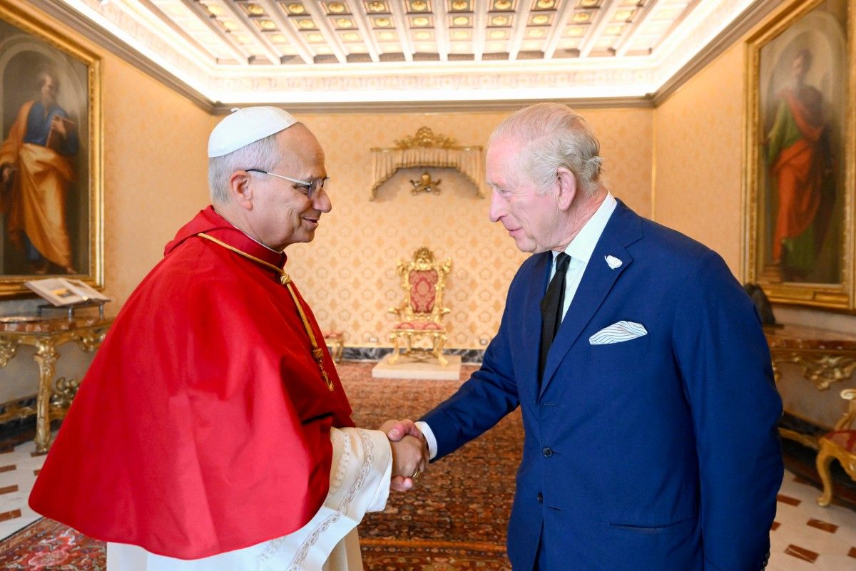 King Charles, Pope Leo Pray Together in Historic First