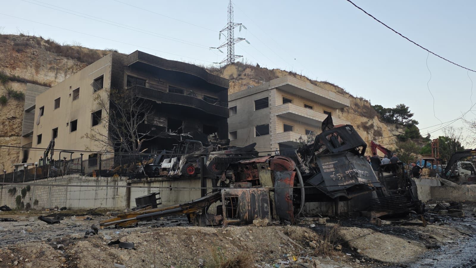 Intense Israeli Airstrikes Hit Msayleh