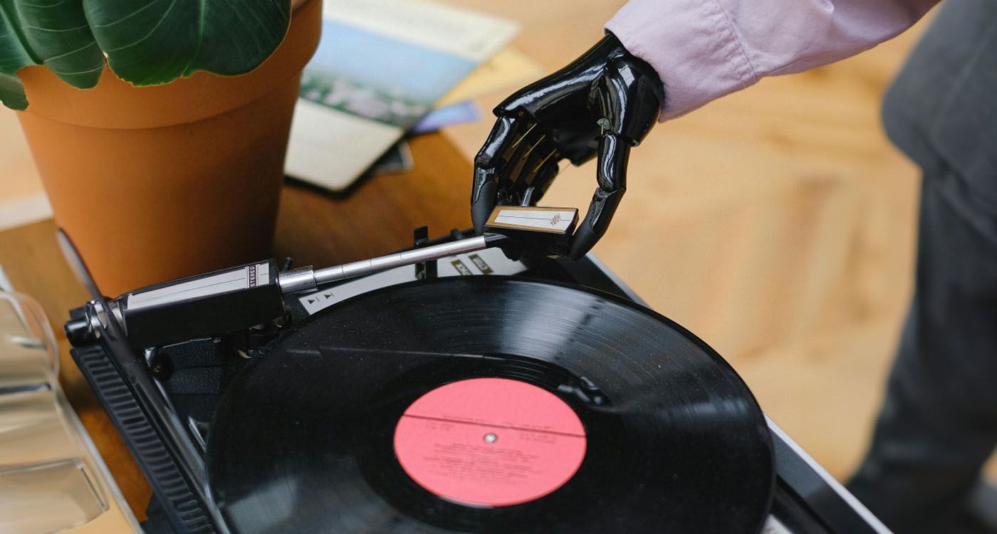 L'industrie de la musique s'attaque aux dérives de l'IA, avec un succès encore limité