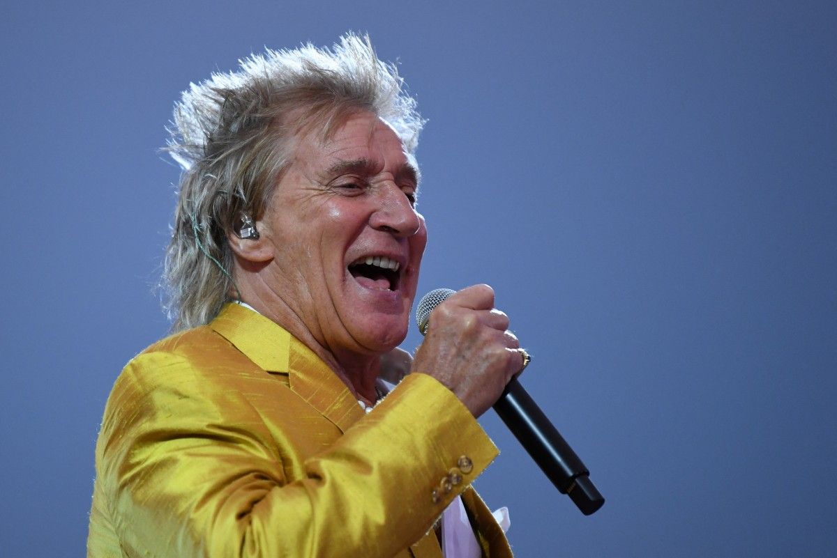 At 80, Rod Stewart Continues His Rocking Music Legacy