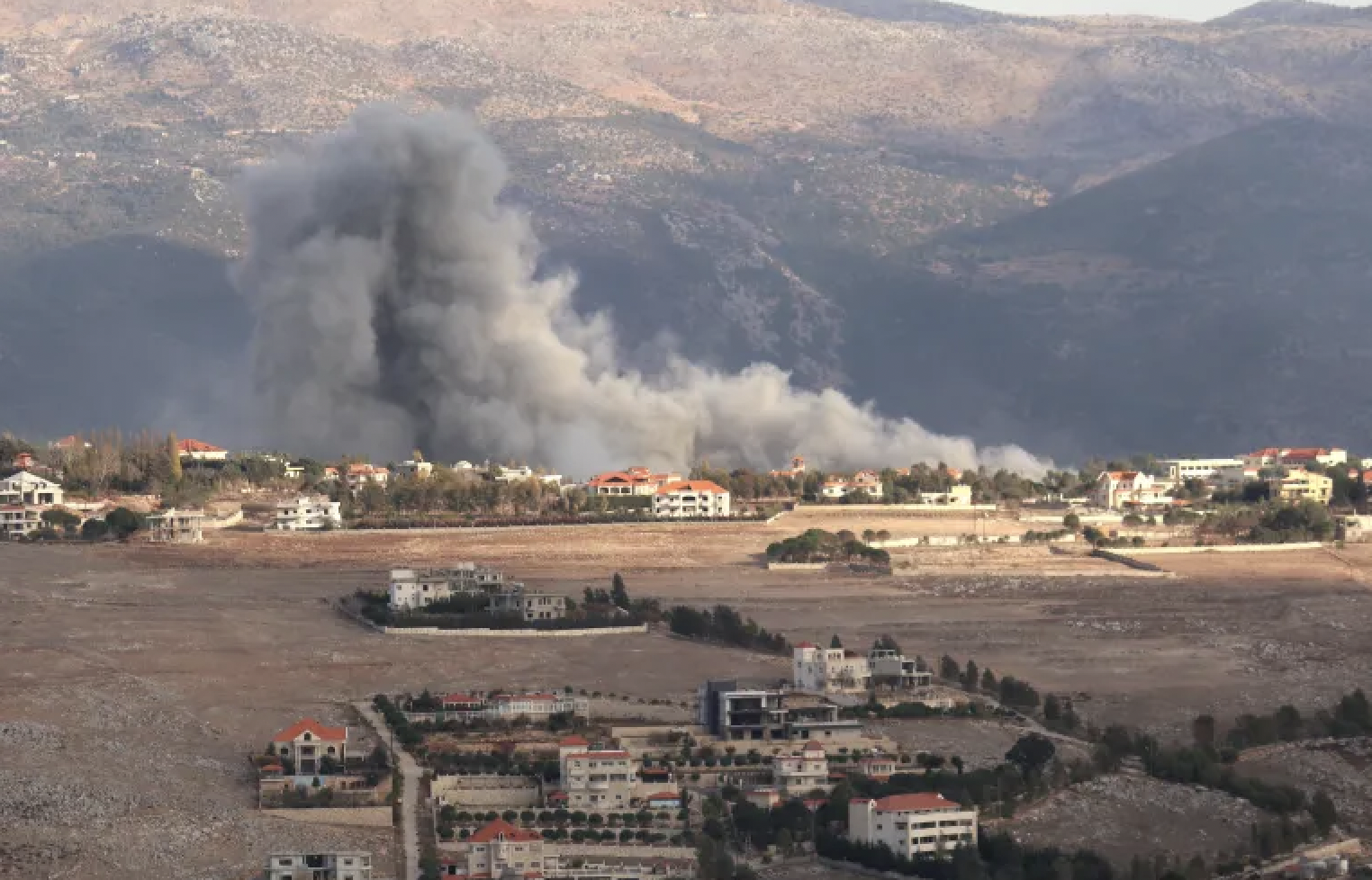 Israeli Bulldozers Block Deir Mimas' Entrance