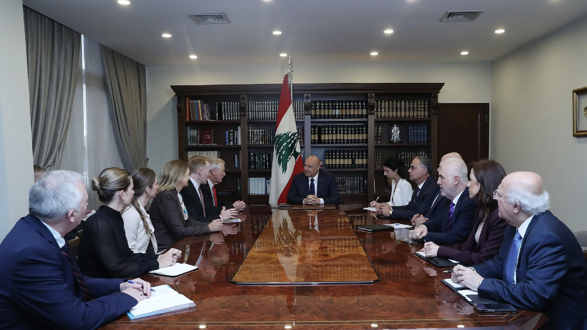President Aoun Meets Raad Amid Arms Handover Tensions