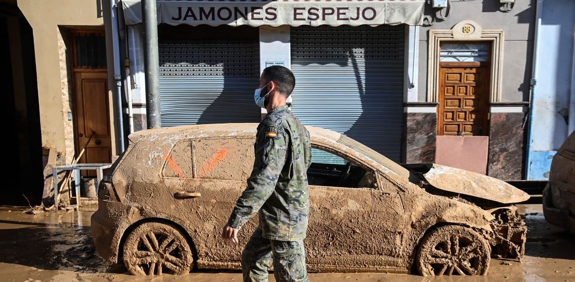 Spain Deploys 10,000  More Troops to Flood Epicentre