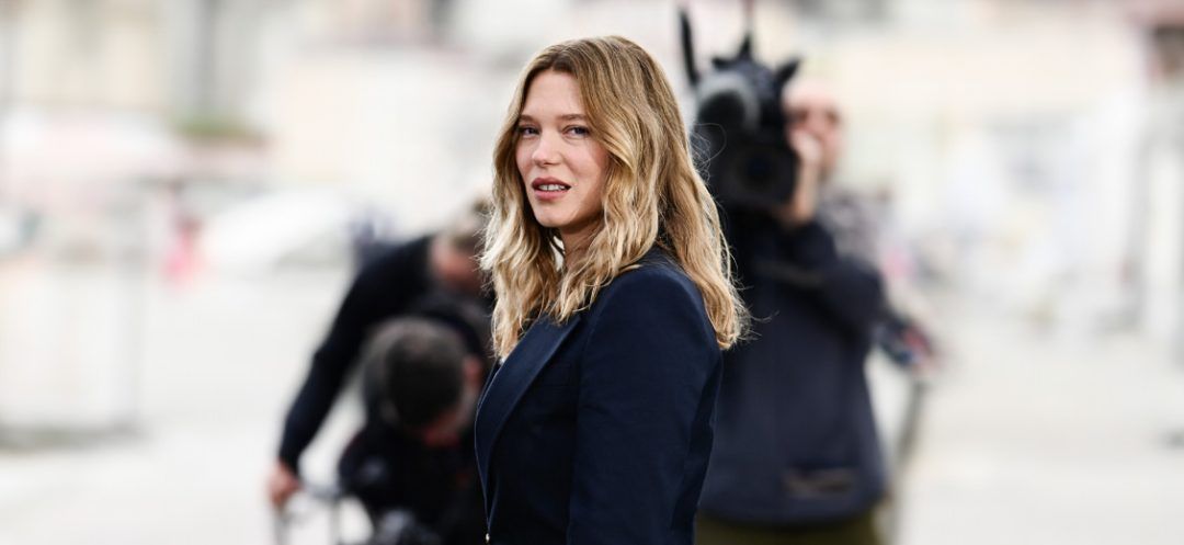 Cannes: The Revolutionary Feminine Smoking on the Red Carpet