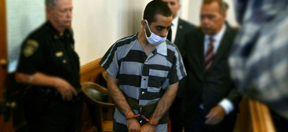 L’assaillant de Salman Rushdie inculpé pour «terrorisme au nom du Hezbollah»