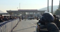 Hundreds of People Queue at the Syria-Turkey Border