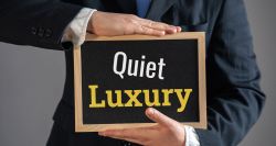 Le «quiet luxury» gagne la beauté: quand la discrétion devient la nouvelle sophistication