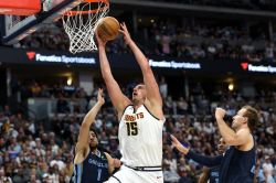NBA: Denver confirme son rebond, Jokic entre dans l'histoire