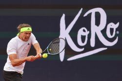 Tennis: Zverev et Shelton en demies, le premier en marathon, le second en express