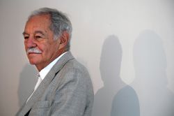 Un demi-siècle de littérature célébré: Mendoza reçoit le prix Princesse des Asturies