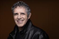 Julien Clerc chante «Une vie», dont la perte tragique de son frère