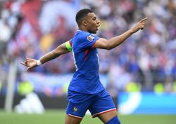 Ligue des nations: les Bleus sauvent l'honneur grâce à Mbappé