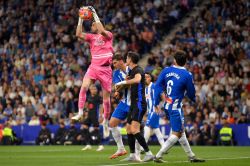 Foot: le FC Barcelone officialise l'arrivée du gardien Joan Garcia