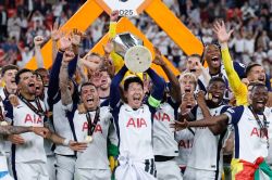 Foot: Son annonce la fin d'un chapitre long d'une décennie avec Tottenham