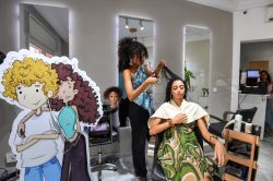 Révolution des boucles en Tunisie: le naturel s’impose face aux diktats capillaires