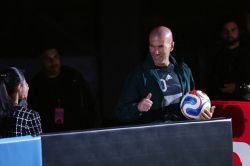Foot: Zidane veut \