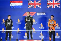 F1: George Russell s'impose à Singapour, McLaren titrée chez les constructeurs