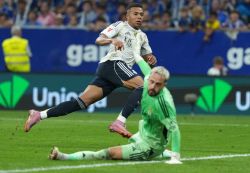 Mbappé porte encore le Real Madrid à Oviedo, Villarreal nouveau leader