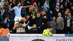 Manchester City bat Aston Villa (2-1) sur le gong