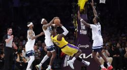 NBA: les Lakers réagissent, OKC et Indiana creusent l'écart