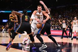 Play-offs NBA: les Knicks doublent la mise à Boston, le Thunder gronde