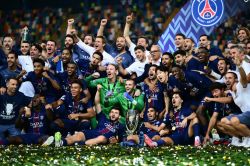 Foot: le Paris SG s'offre la Supercoupe au bout du suspense