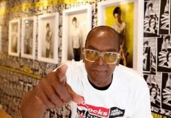 Londres expose les Sex Pistols : la « violence du punk »