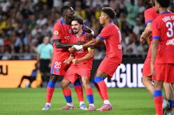 Ligue 1: le PSG se lance doucement, Lille accroché malgré Giroud