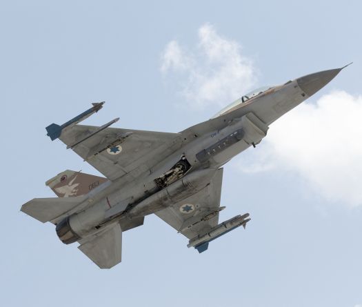 Israeli Airstrikes Target Houthis in Sanaa