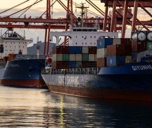 Trump Slaps Allies Japan, South Korea with 25% Tariffs