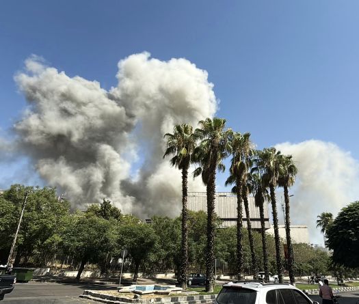 Syria: Israeli Strikes Hit Presidential Palace and Syrian Army HQ in Damascus